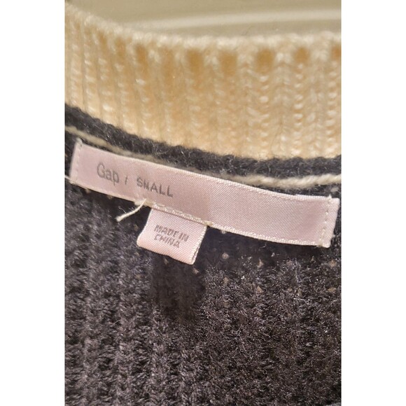 GAP Cardigan - Picture 3 of 3